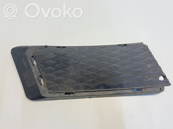 BMW 3 E90 E91 Front bumper lower grill 5111717889