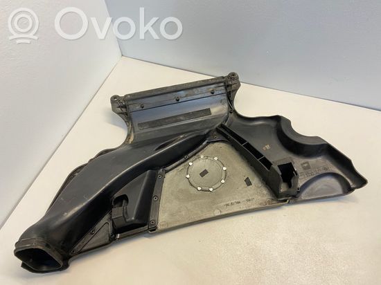 BMW 3 E46 Air intake duct part 13717787132 7787132