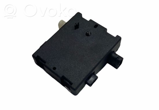 BMW 3 E90 E91 Antenna control unit 6520693464806 6934648 10819610