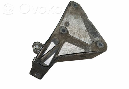 BMW 3 E90 E91 Engine mounting bracket 6786691