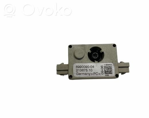 BMW 3 E90 E91 Aerial antenna amplifier 6990090
