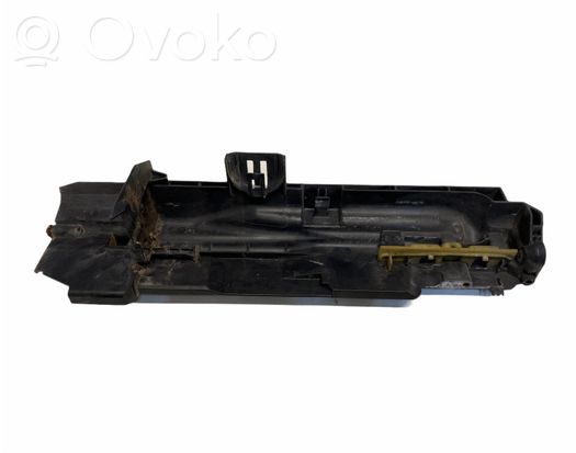 BMW 3 E90 E91 Radiator mount bracket 7524914