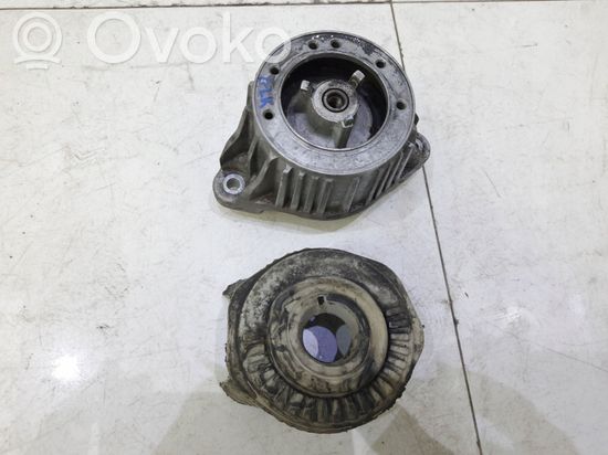 Mercedes-Benz GLK (X204) Engine mount bracket