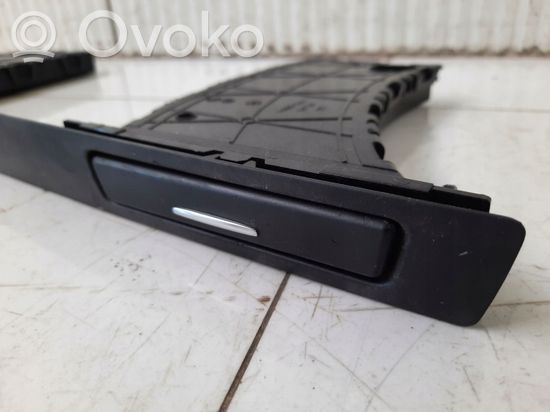 BMW 3 E92 E93 Cup holder
