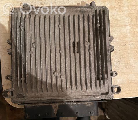 Mercedes-Benz Sprinter W906 Engine control unit/module 281015053