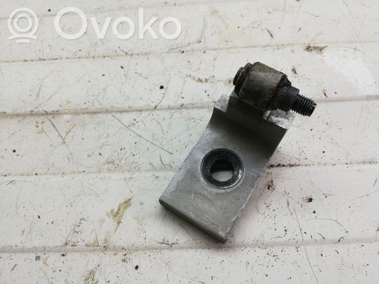 BMW 5 E60 E61 Front door lower hinge NOCODE
