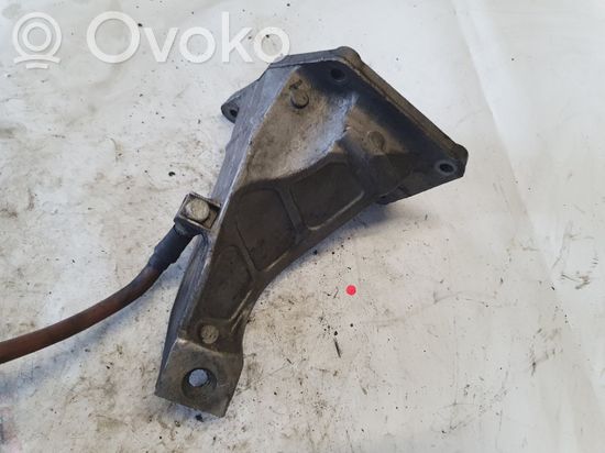 BMW 3 E46 Engine mounting bracket 6754185