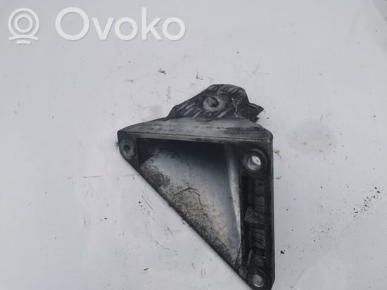 BMW 5 E60 E61 Engine mounting bracket 22116761149 1706AC46000