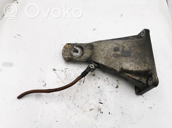 BMW 5 E60 E61 Engine mounting bracket 2211676115001 73681310 6761150