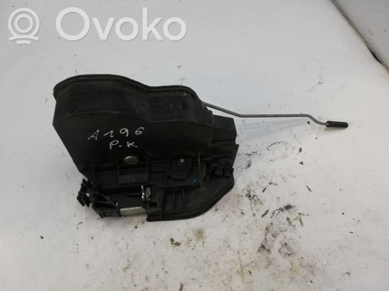 BMW 5 E60 E61 Front door lock 7167073