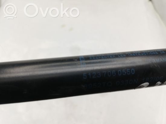 BMW 3 E90 E91 Front bonnet/hood damper/strut 51237060550