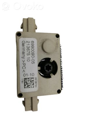BMW 5 E60 E61 Aerial antenna amplifier 699009005 6990090 21367510