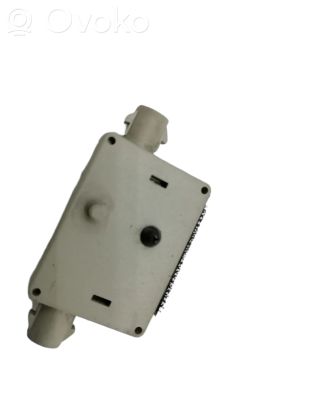 BMW 5 E60 E61 Aerial antenna amplifier 699009005 6990090 21367510