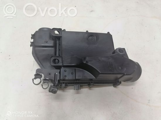 BMW X5 F15 Air filter box