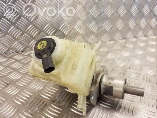 BMW 5 E39 Master brake cylinder 32066792