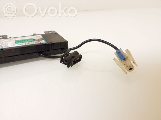 BMW 7 E38 Aerial antenna amplifier 65258364084 8364084
