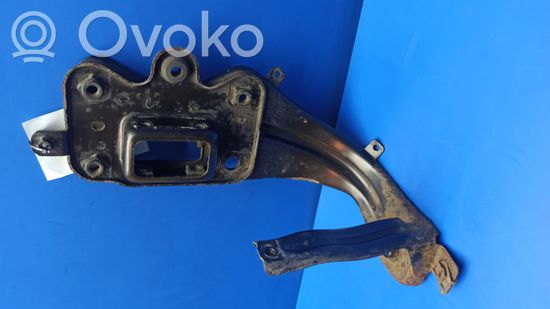 Mercedes-Benz E W211 Radiator support slam panel bracket