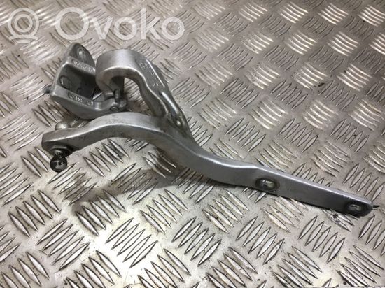 Mercedes-Benz E W211 Shock absorber/damper mounting bracket