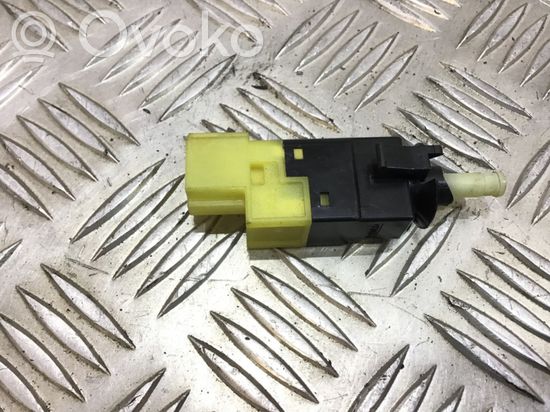 Mercedes-Benz E W211 Brake pedal sensor switch A0015456709