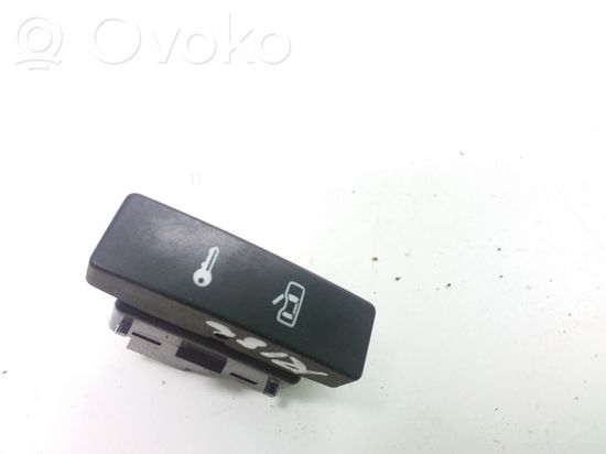 Volkswagen Touareg I Central locking switch button 7L6962425