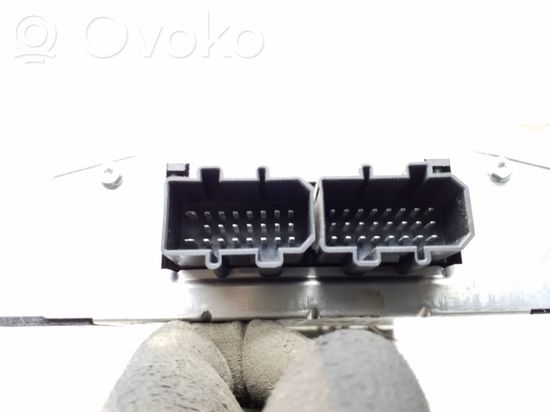 Volkswagen Multivan T5 Sound amplifier 7L0035456A