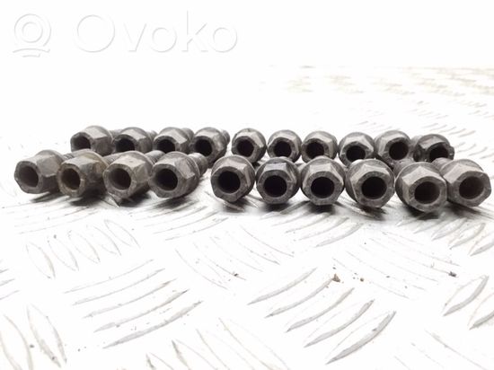 Volkswagen Bora Nuts/bolts