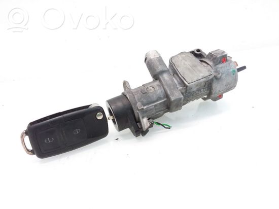 Volkswagen PASSAT B5 Ignition lock 4B0905851