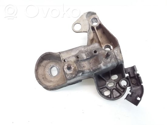 Volkswagen PASSAT B5.5 Engine mounting bracket 8E0199352