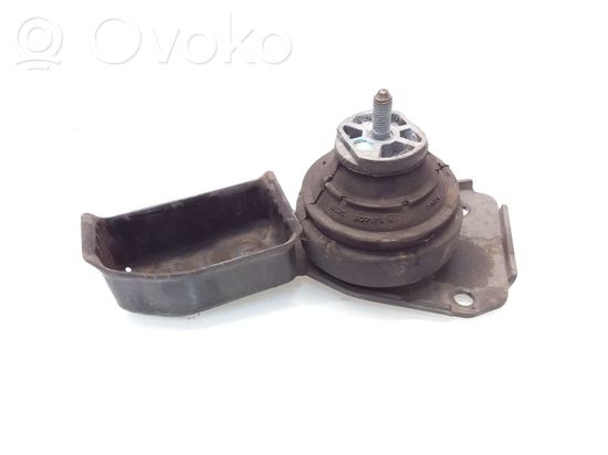Volkswagen Sharan Engine mount bracket