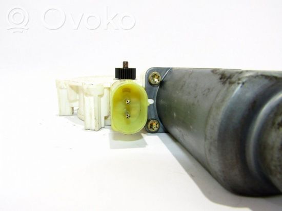 BMW 5 E39 Front door window regulator motor 67.628360512