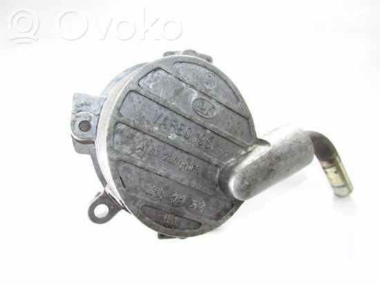 Mercedes-Benz E W124 Vacuum pump