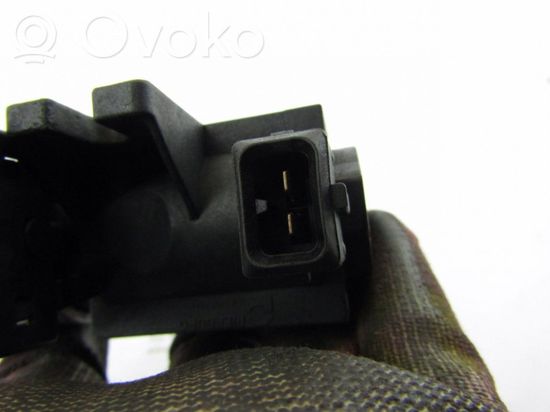 BMW 3 E46 Vacuum valve
