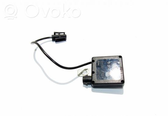 BMW 5 E39 Aerial antenna amplifier 8374266
