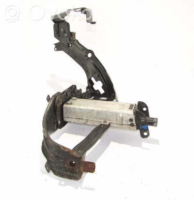 Mercedes-Benz E W211 Rear bumper mounting bracket