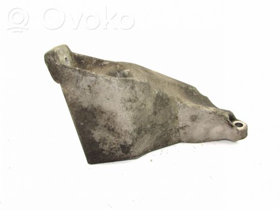 Volkswagen PASSAT B5 Engine mounting bracket 8DO199307P
