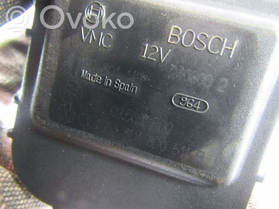 Volkswagen PASSAT B5 Air flap motor/actuator 8D1820511B