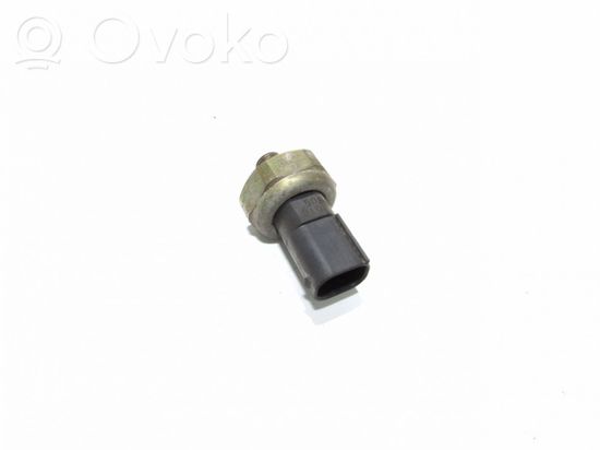 BMW 5 E39 Oil pressure sensor DENSO