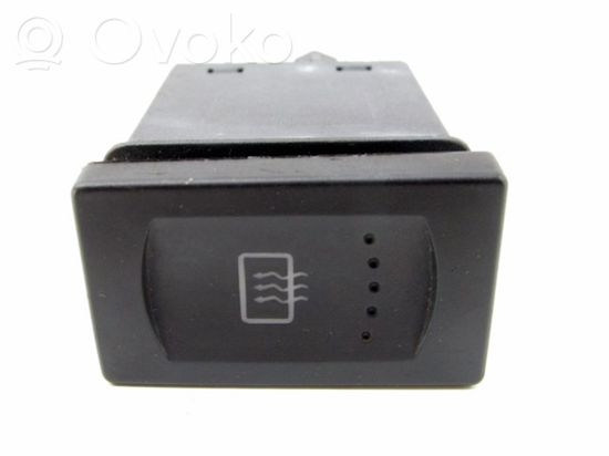 Volkswagen PASSAT B5 Windscreen/window heater switch