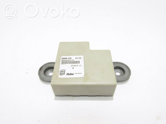 BMW 7 F01 F02 F03 F04 Aerial antenna amplifier 693502401