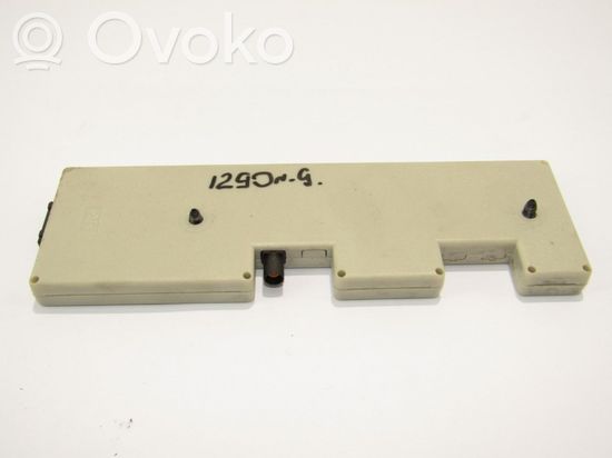 BMW 3 E90 E91 Aerial antenna amplifier AV918765801