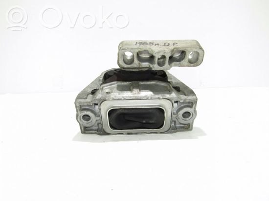 Volkswagen PASSAT CC Engine mount bracket 1K0199262CE