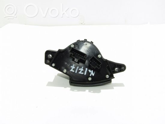 Mercedes-Benz E W211 Steering wheel buttons/switches A2118206110