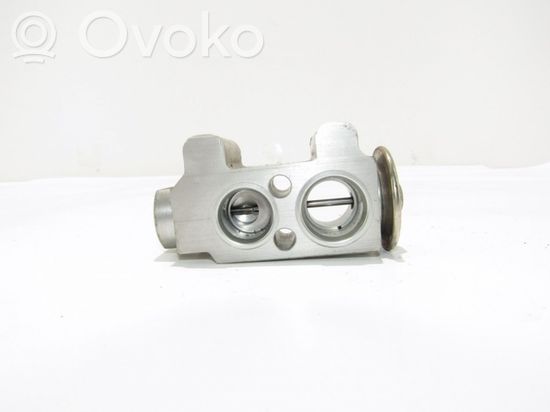 BMW 3 E90 E91 Air conditioning (A/C) expansion valve 6411922607802