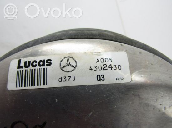 Mercedes-Benz S W220 Brake booster A0054302430