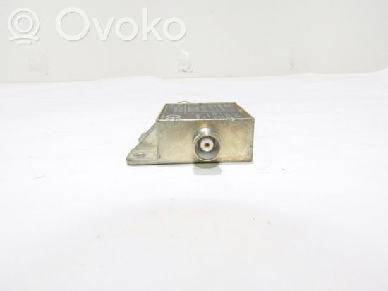 Audi A6 S6 C5 4B Aerial antenna amplifier 4B9035585A