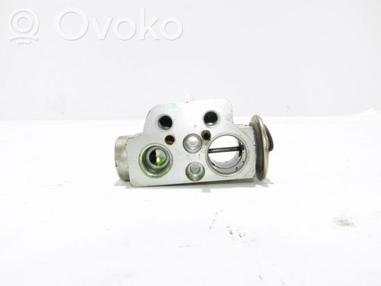 Volkswagen Touareg I Air conditioning (A/C) expansion valve 7L0820679A