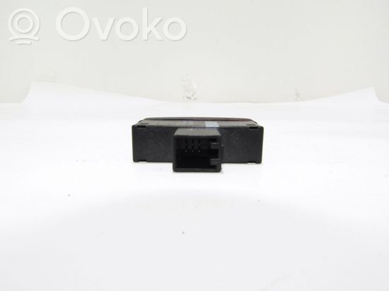 Volkswagen PASSAT B7 Hazard light switch 9535091QB