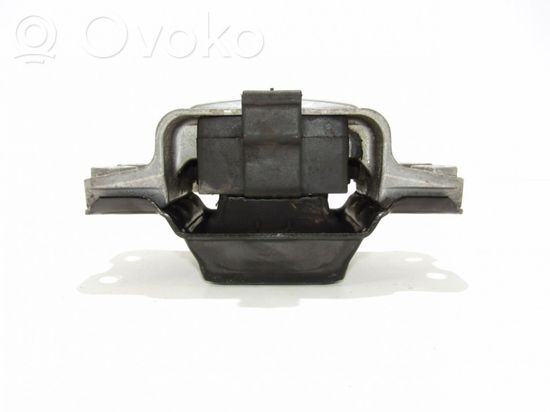 Volkswagen PASSAT B7 Engine mount bracket 3C0199555