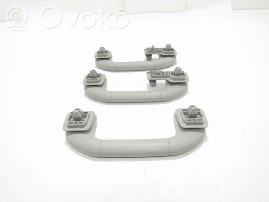 Mercedes-Benz C W204 Front interior roof grab handle A2048100151