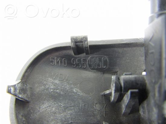 Volkswagen PASSAT B7 Windshield washer spray nozzle 5M0955985C